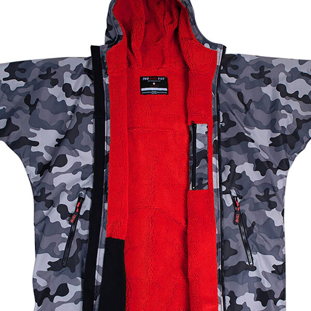 Two Bare Feet Kids Weatherproof Changing Robe & Changing Mat - Grey Camo / Red Extra Image 2
